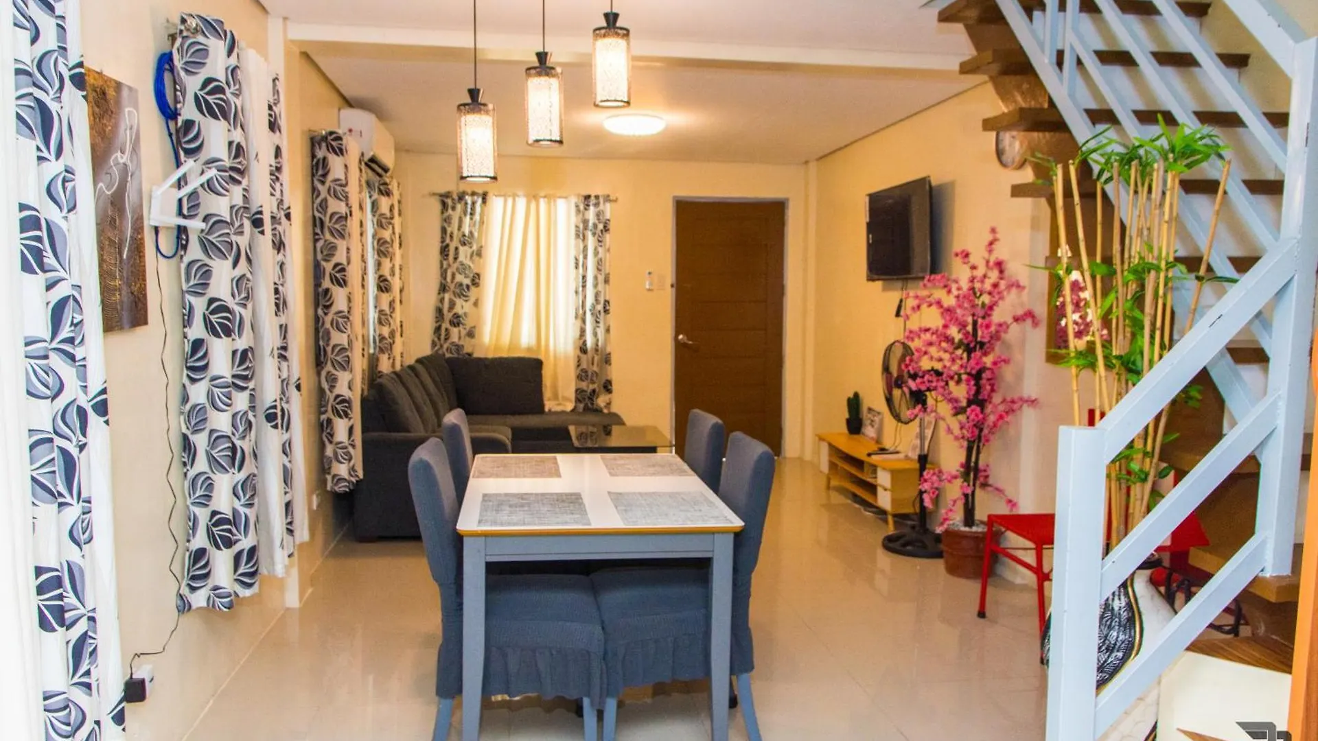 Villa Affordable Up To 16 Pax Near Aqua Planet & Clark International Airport Angeles 0*,  Filippine